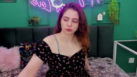 reneeblair online show from April 14, 2026, 1:44 am