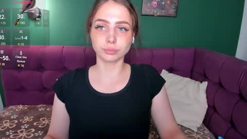 Snapshot of reneeblair chatting on June 16, 2026, 1:41 am reneeblair online show from June 16, 2026, 1:41 am