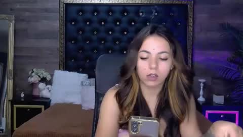 renesmesweet online show from October 31, 2025, 8:37 am