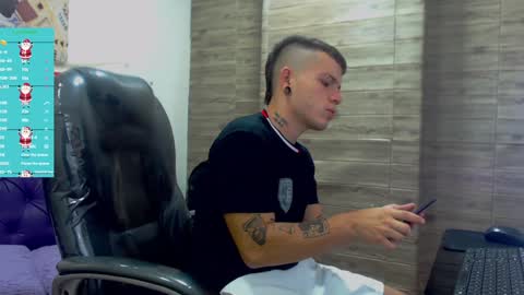 R E N E  online show from December 20, 2024, 3:47 am