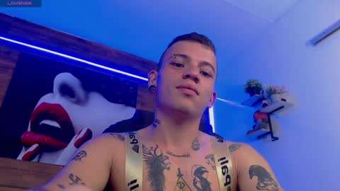 R E N E  online show from January 22, 2025, 11:32 pm