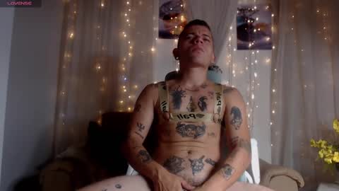 R E N E  online show from February 15, 2025, 2:44 pm