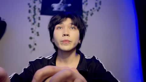 rennuts online show from December 5, 2024, 9:39 pm