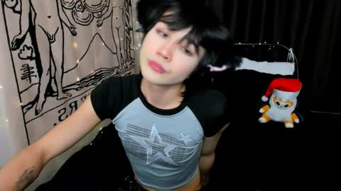 rennuts online show from December 25, 2024, 5:26 pm