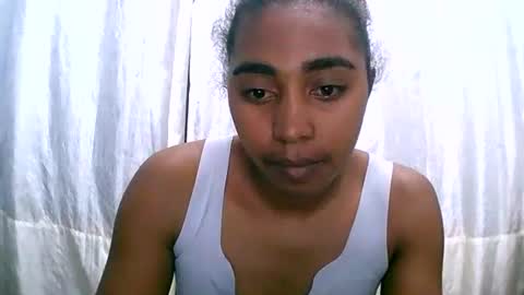 Snapshot of rephaleta chatting on May 17, 2026, 10:55 am Rephaleta online show from May 17, 2026, 10:55 am