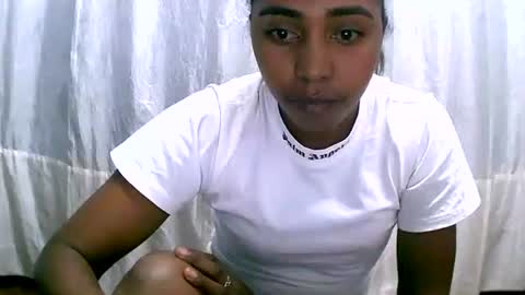 Snapshot of rephaleta chatting on May 28, 2026, 10:56 am Rephaleta online show from May 28, 2026, 10:56 am