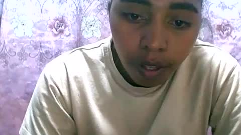 Snapshot of rephaleta chatting on July 19, 2026, 10:52 am Rephaleta online show from July 19, 2026, 10:52 am