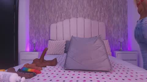 REVEN online show from May 1, 2026, 3:33 am