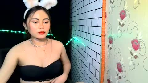 Rose18 online show from February 15, 2025, 5:51 am