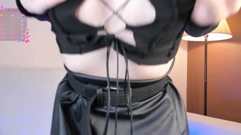 Elin online show from December 27, 2024, 1:53 am