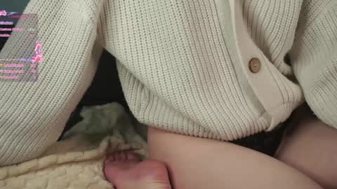 Elin online show from January 21, 2025, 4:43 am