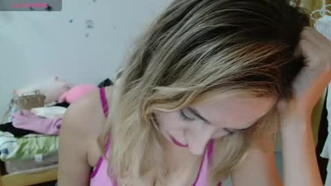 Snapshot of rexxa_flower chatting on June 9, 2026, 4:29 pm Rexxa online show from June 9, 2026, 4:29 pm
