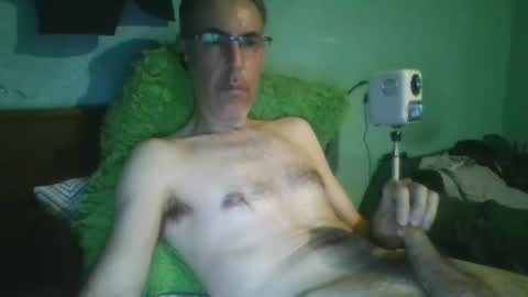 Snapshot of reyes_albert2006 chatting on May 17, 2026, 8:38 pm reyes_albert2006 online show from May 17, 2026, 8:38 pm