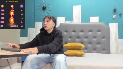 Rhaegal online show from December 19, 2024, 11:25 pm