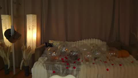 Nanami online show from April 21, 2026, 1:42 am