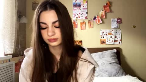 Anna online show from October 29, 2025, 8:49 am