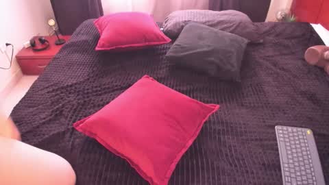 Rhonda online show from September 17, 2025, 8:54 pm