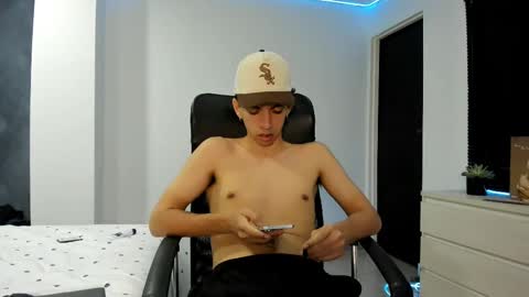 rhys_jagger_ online show from November 9, 2025, 5:55 pm