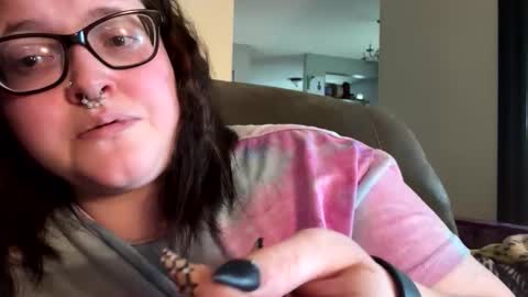 Snapshot of riah_babbie chatting on May 20, 2026, 1:28 pm riah_babbie online show from May 20, 2026, 1:28 pm