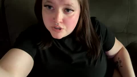 Snapshot of riah_babbie chatting on July 18, 2026, 12:53 pm riah_babbie online show from July 18, 2026, 12:53 pm