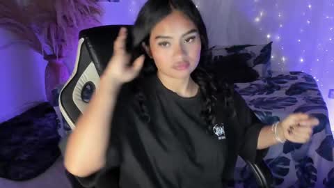 Snapshot of riana_kean chatting on April 22, 2026, 6:49 am RianaK online show from April 22, 2026, 6:49 am