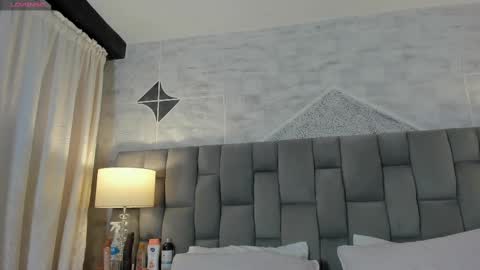 Riana online show from February 18, 2025, 3:21 am