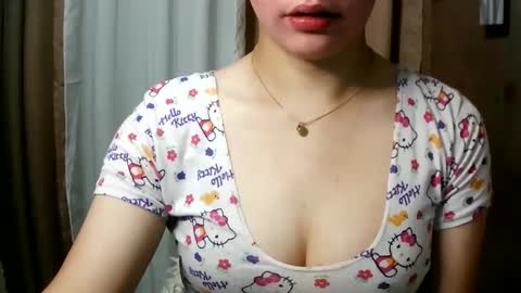 rianfox1234 online show from November 25, 2025, 9:04 pm