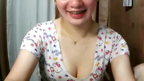 rianfox1234 online show from December 2, 2025, 9:32 pm
