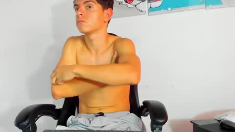 ricardo_fernandez online show from January 22, 2025, 3:40 pm