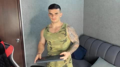 ricardogonzalez666 online show from January 31, 2025, 6:24 am