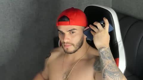 ricardogonzalez666 online show from March 11, 2025, 7:47 pm