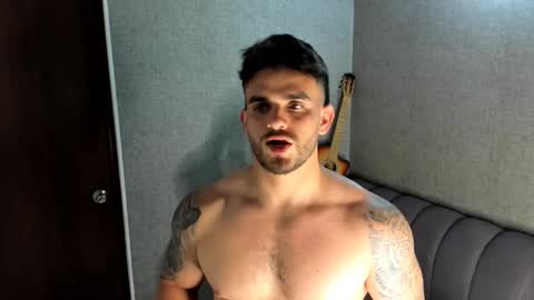 ricardogonzalez666 online show from September 29, 2025, 11:09 pm