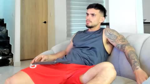 ricardogonzalez666 online show from April 18, 2026, 8:53 pm