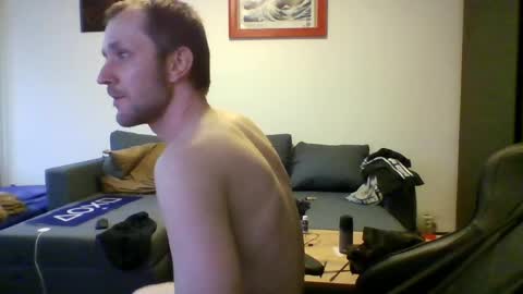 Snapshot of ricciardio chatting on June 3, 2026, 4:23 pm ricciardio online show from June 3, 2026, 4:23 pm