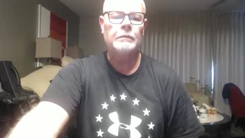 Snapshot of rich32937 chatting on March 22, 2026, 6:55 pm rich32937 online show from March 22, 2026, 6:55 pm