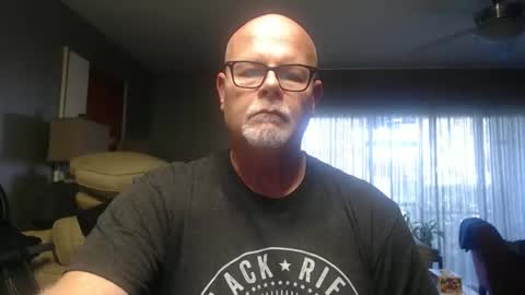 Snapshot of rich32937 chatting on April 13, 2026, 12:10 pm rich32937 online show from April 13, 2026, 12:10 pm