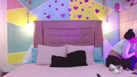 rich and kitty  online show from March 6, 2025, 3:35 am