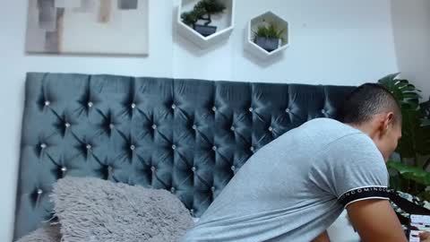 richar_voller online show from February 1, 2025, 2:24 pm