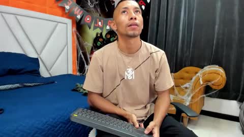 richar_voller online show from October 28, 2025, 11:14 am