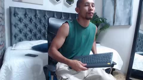 Snapshot of richar_voller chatting on April 27, 2026, 11:19 am richar_voller online show from April 27, 2026, 11:19 am