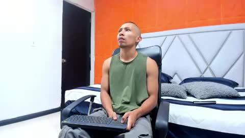 Snapshot of richar_voller chatting on April 29, 2026, 11:36 am richar_voller online show from April 29, 2026, 11:36 am