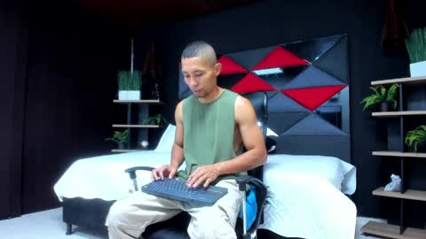 Snapshot of richar_voller chatting on May 2, 2026, 11:26 am richar_voller online show from May 2, 2026, 11:26 am