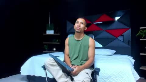 Snapshot of richar_voller chatting on May 6, 2026, 11:26 am richar_voller online show from May 6, 2026, 11:26 am