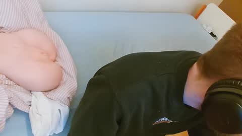 richarddavidson94 online show from February 26, 2025, 10:36 am