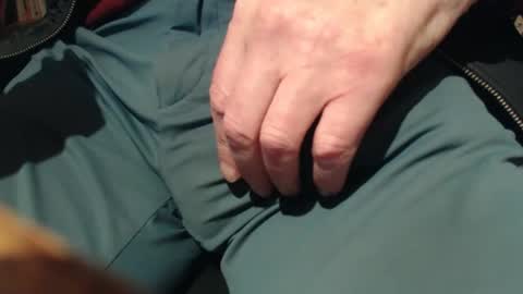 richarder7 online show from December 4, 2025, 5:32 pm