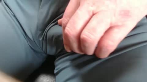 richarder7 online show from December 15, 2025, 11:47 am