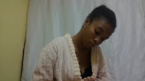 Snapshot of richella34 chatting on June 24, 2026, 1:37 am richella34 online show from June 24, 2026, 1:37 am