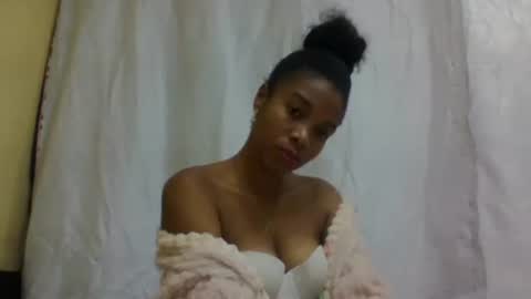 Snapshot of richella34 chatting on July 15, 2026, 10:09 am richella34 online show from July 15, 2026, 10:09 am