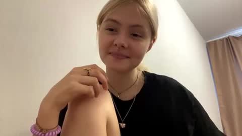 Snapshot of richellearmentrout chatting on July 24, 2026, 3:10 pm jenny online show from July 24, 2026, 3:10 pm