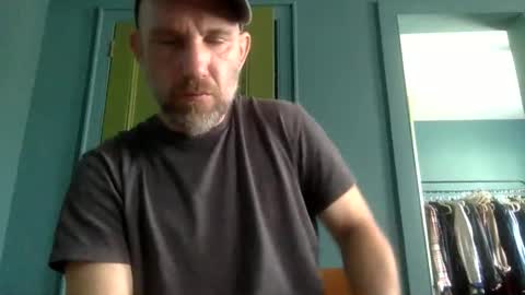 Snapshot of richheader chatting on March 11, 2026, 2:01 pm richheader online show from March 11, 2026, 2:01 pm